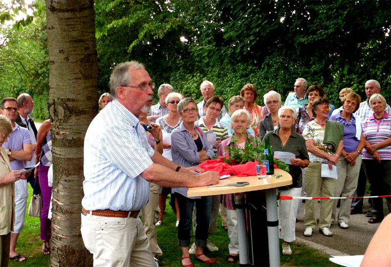 12.80.2011 - 05.08.2011, Erffnung  Kunst- und Lyrikweg Wickede (Ruhr) - 05.08.2011, Eröffnung des Kunst- und Lyrikweges an der Ruhr - Bild: Bürgermeister Hermann Arndt