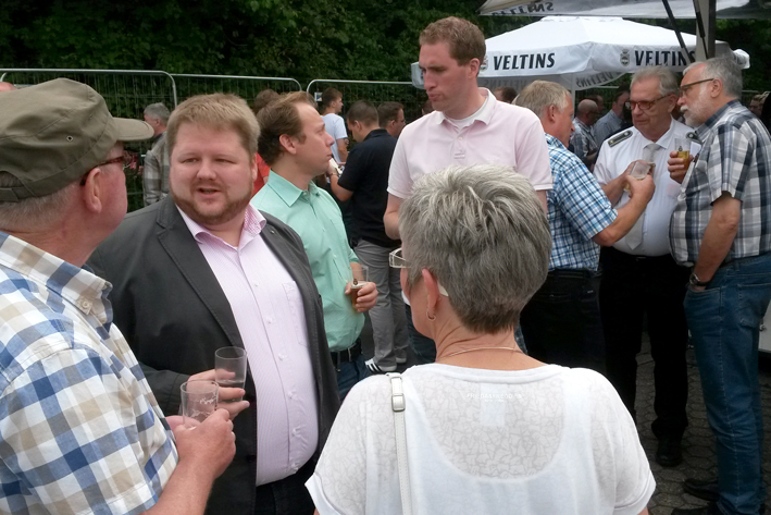 Auch MDL-Kandidat Heiner Frieling schaute beim CDU-Frhschoppen auf dem Wickeder Schtzenfest vorbei.